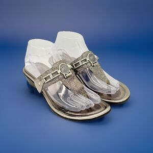 Marc Fisher Amina 2 Thong Sandals Pewter Glitter T Strap Metallic Slip-on 9.5M